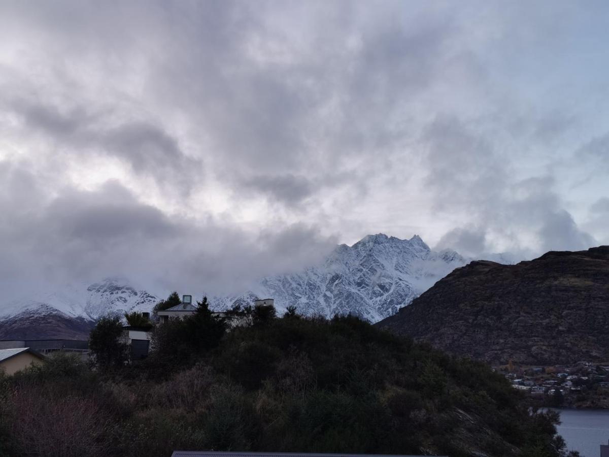 Alpine Village Views Queenstown Luaran gambar